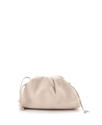 Б/у мини-сумка Bottega Veneta The Pouch из кожи с опциональным ремешком