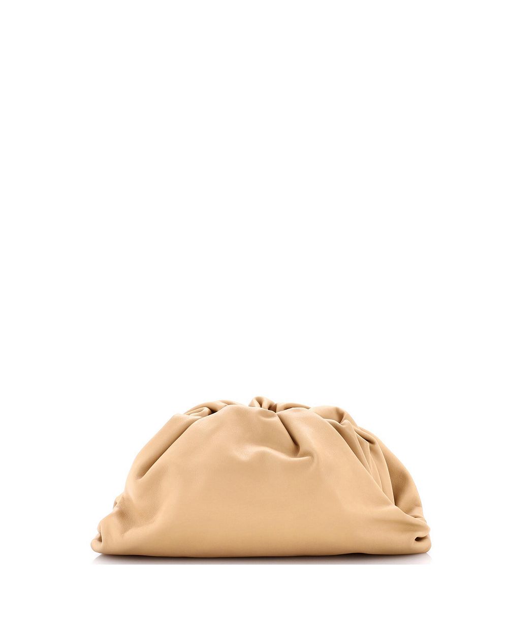 Б/у кожаный клатч Bottega Veneta The Pouch Teen