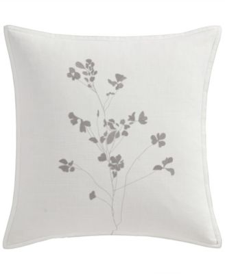 Декоративная подушка Calvin Klein с узором Gingko Leaf 22" x 22"