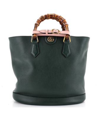 Pre-Owned Gucci Medium Diana Convertible Bucket Bag Leather