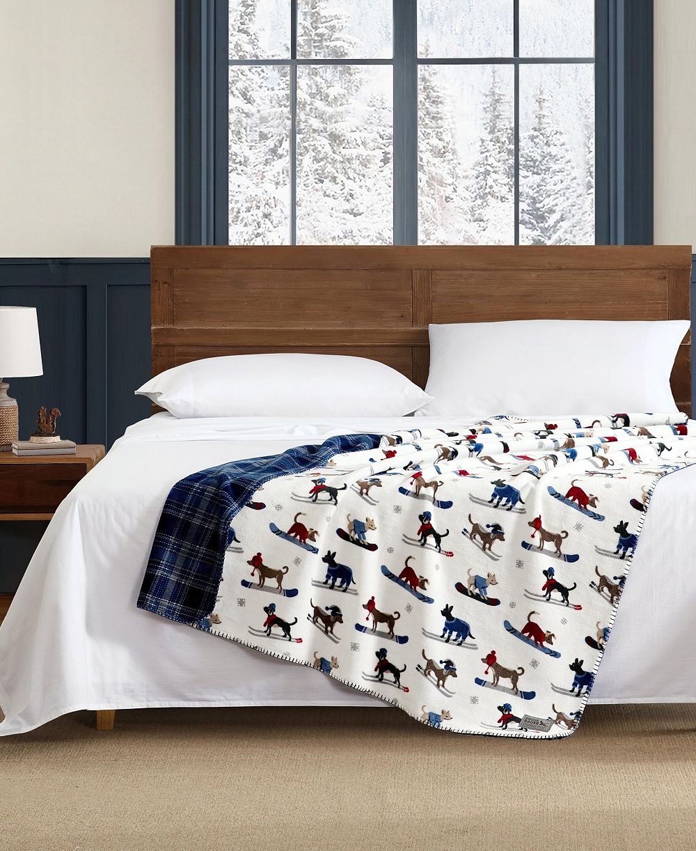 Плед Eddie Bauer Ski Patrol с принтом, плюшевый, 70" X 60"