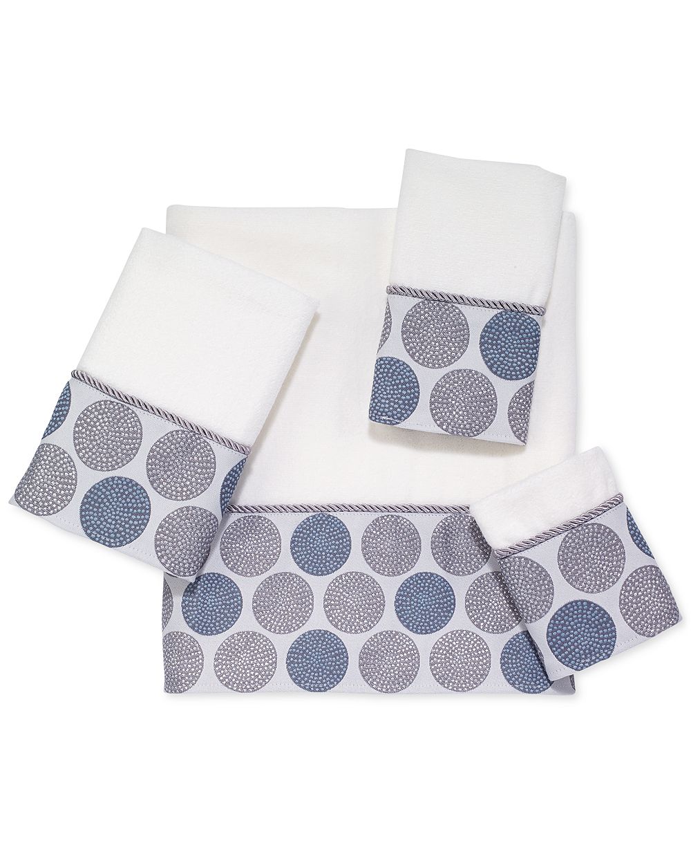 Avanti Dotted Circle Bordered Cotton Bath Towel, 27" x 50"