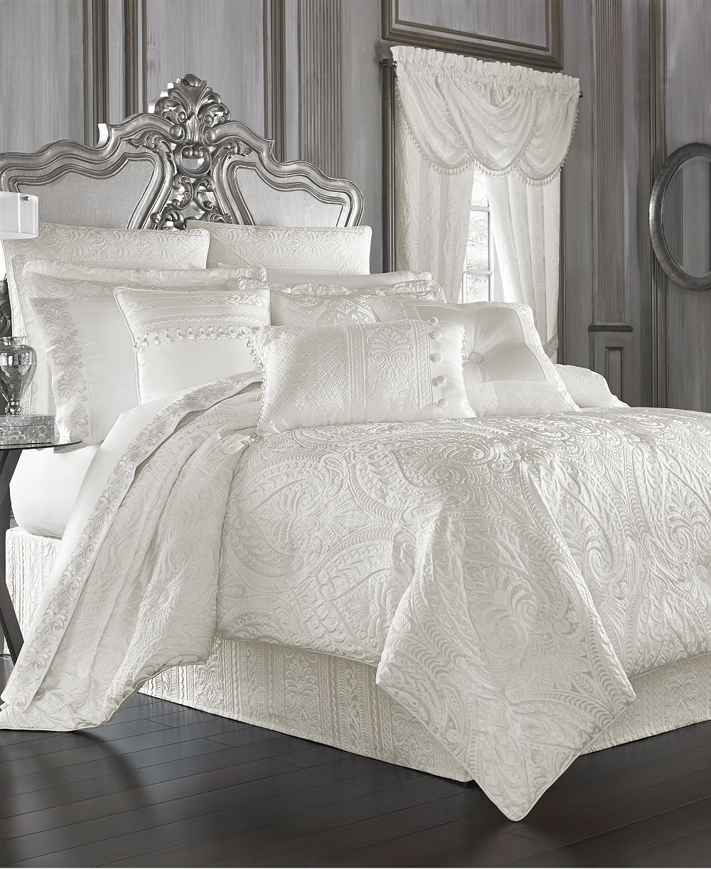 J Queen New York Bianco 4-Pc. Comforter Set, King