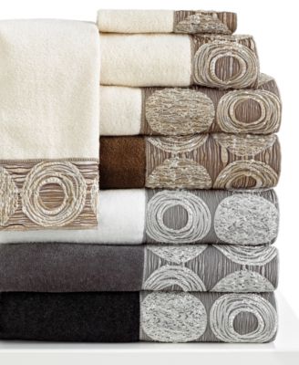 Avanti Galaxy Circle Bordered Cotton Bath Towel, 27" x 50"