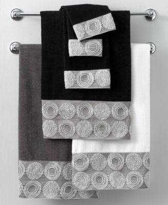 Avanti Galaxy Circle Bordered Cotton Hand Towel, 16" x 30"