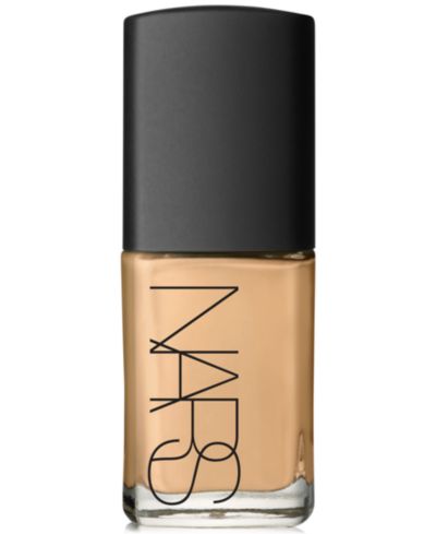 Vanuatu (M3.5-Medium to medium-deep with warm undertones and an olive tone)