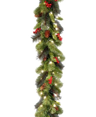 National Tree Company Гирлянда Crestwood Spruce с шишками и ягодами, 9'
