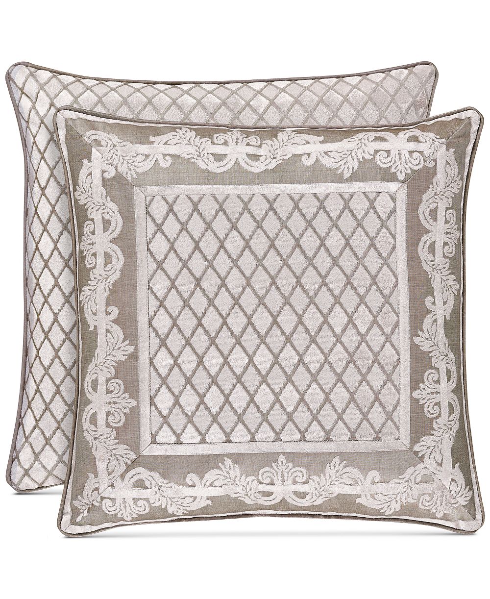 Декоративная подушка J Queen New York Bel Air Tufted Chenille 20" x 20"