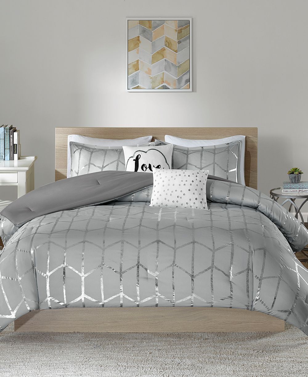 Intelligent Design Raina Metallic 5-Pc. Comforter Set, King/California King