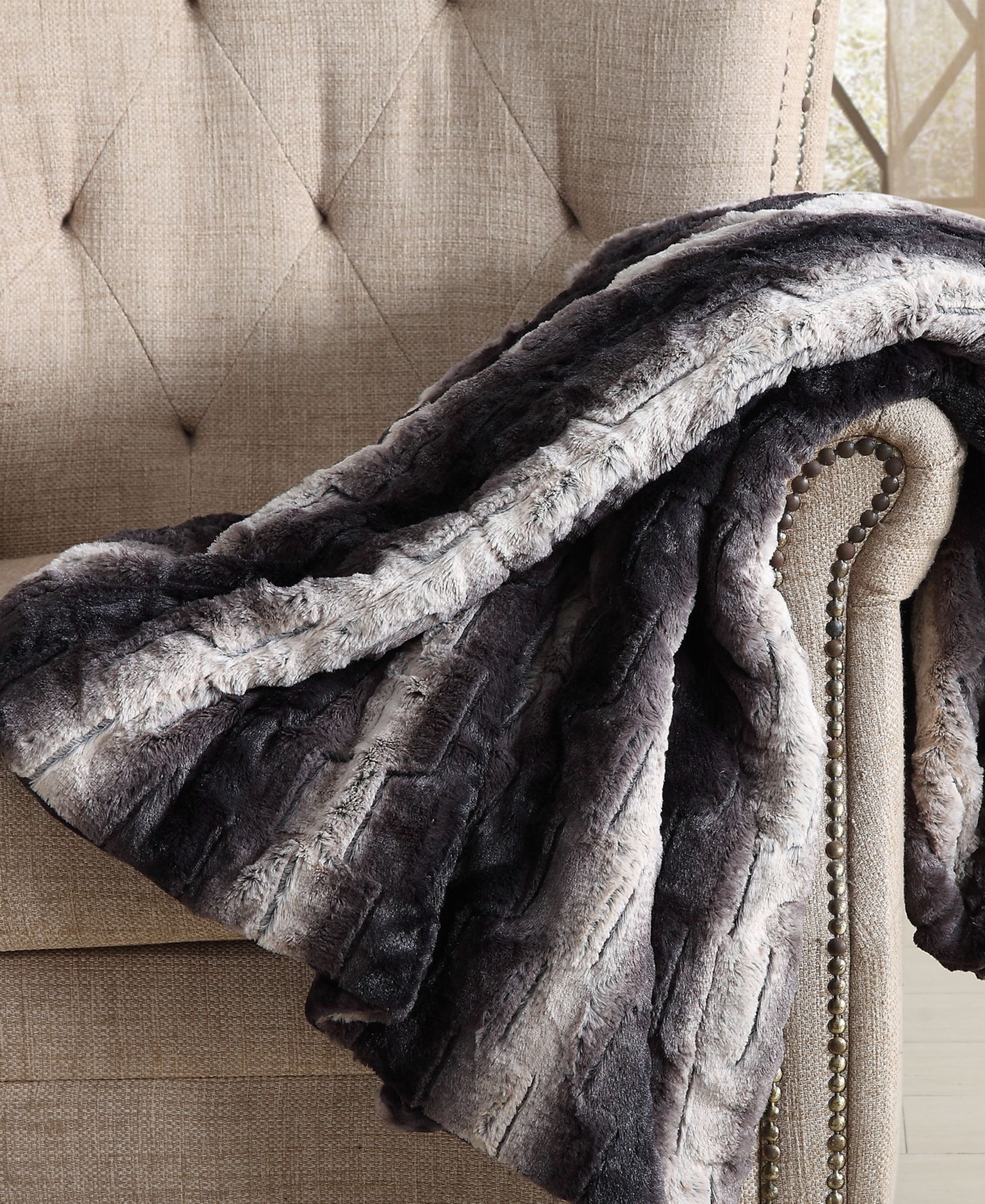 Christian Siriano Luxury Faux-Fur Throw, 60" x 70"
