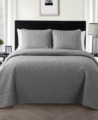 VCNY Home Caroline Embossed 3-Pc. Quilt Set, King