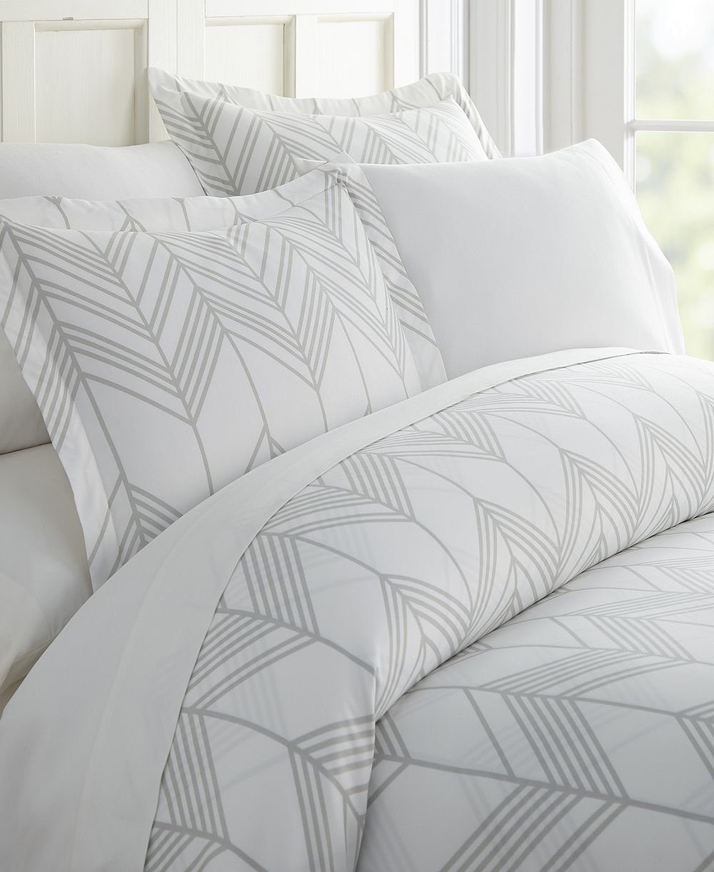 ienjoy Home Lucid Dreams Patterned Duvet Cover Set, Twin/Twin XL