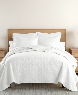 ienjoy Home Ultra Soft Damask Pattern Lightweight Quilted Coverlet Set, King