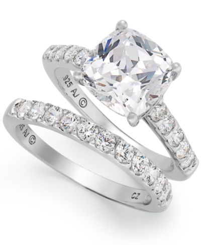 Набор колец Arabella Sterling Silver, с кубическим цирконием для невесты и обручальное кольцо