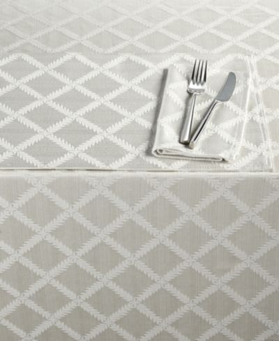 Скатерть Lenox Laurel Leaf 70" x 104" прямоугольная