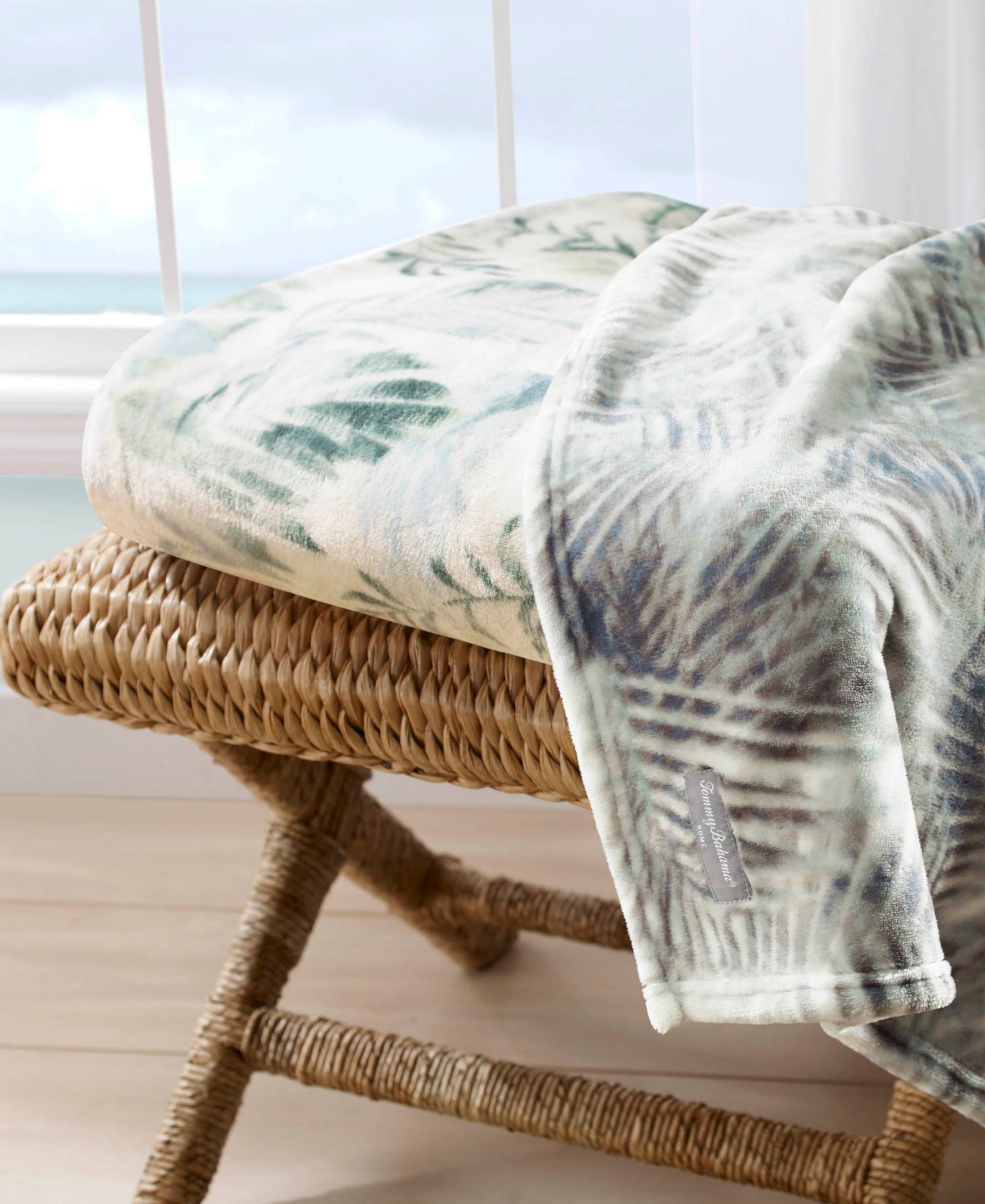 Плед Tommy Bahama Home Wallpaper Leaves Castaway Ultra Soft Plush, 50" x 70"