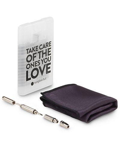 Набор для ухода Sunglass Hut Collection Care Kit