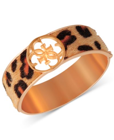 Браслет GUESS Gold-Tone Cheetah-Print Faux-Fur Animal Print Bangle