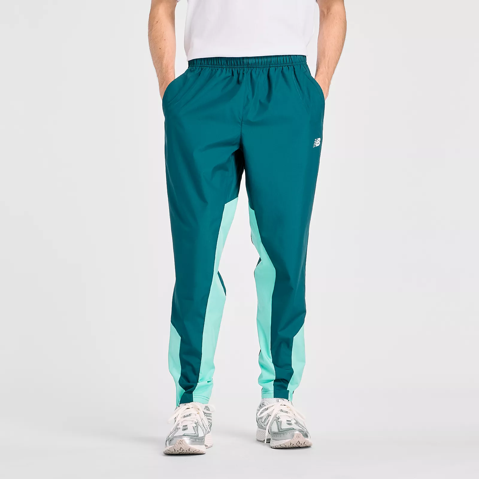 Брюки New Balance Utility Woven