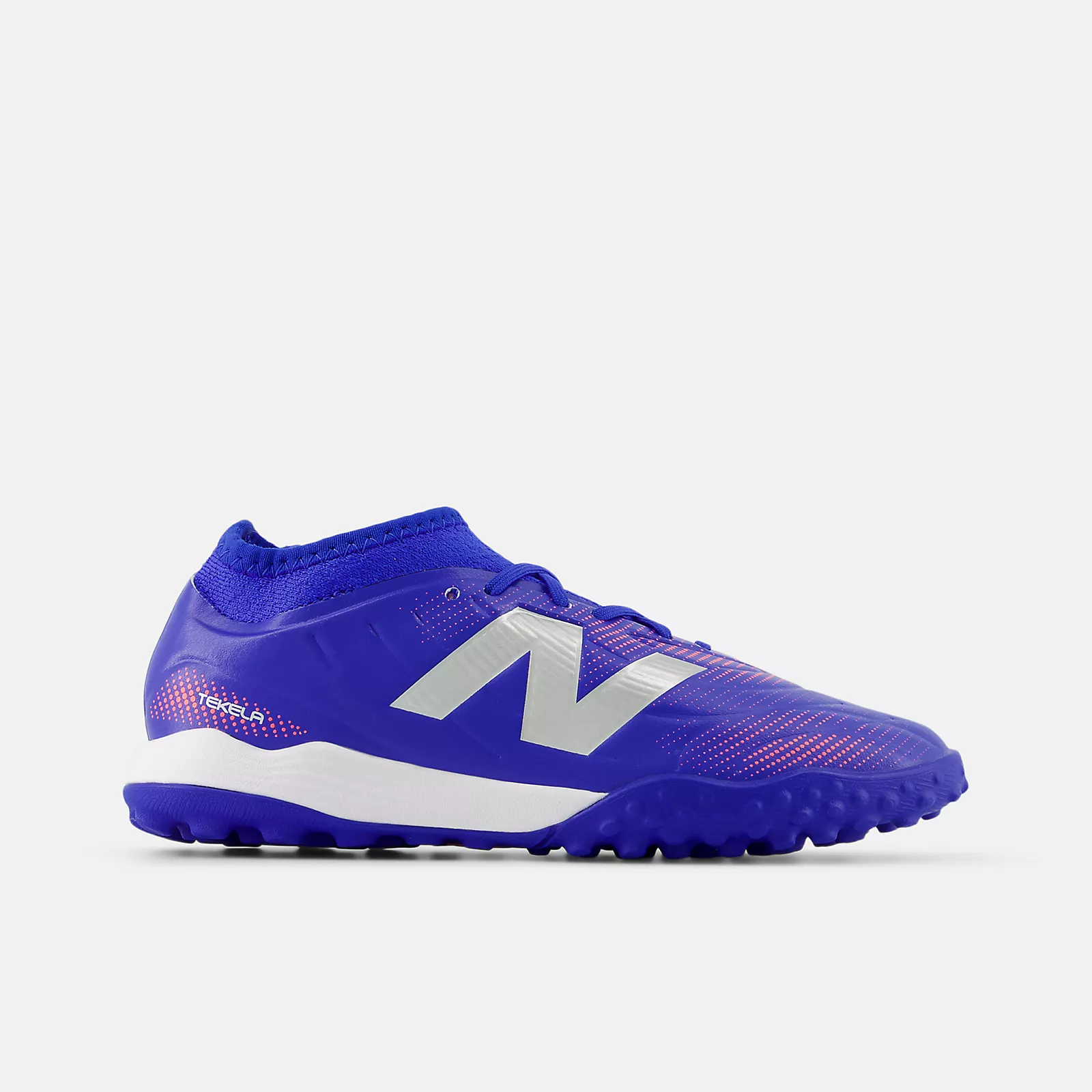 Бутсы New Balance TEKELA TEAM LOW LACED JNR TF V5