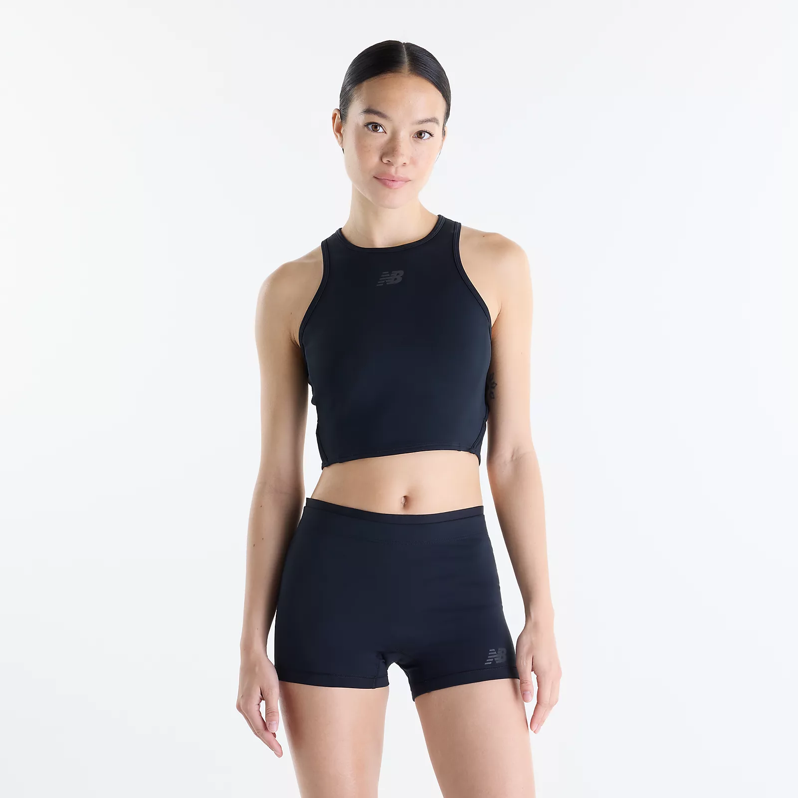 New Balance Укороченная майка Fitted Crop Tank