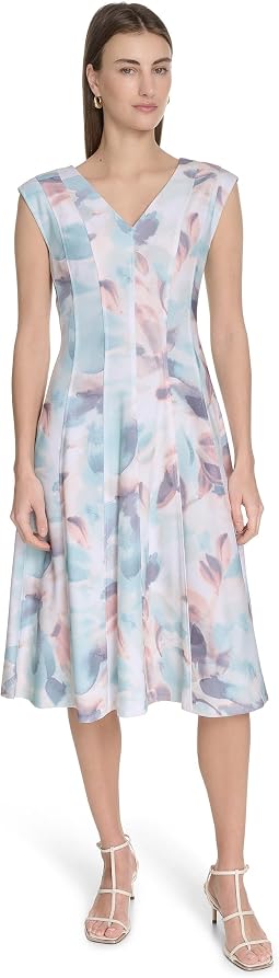 Приталенное платье с простроченными швами Printed Seamed Aline