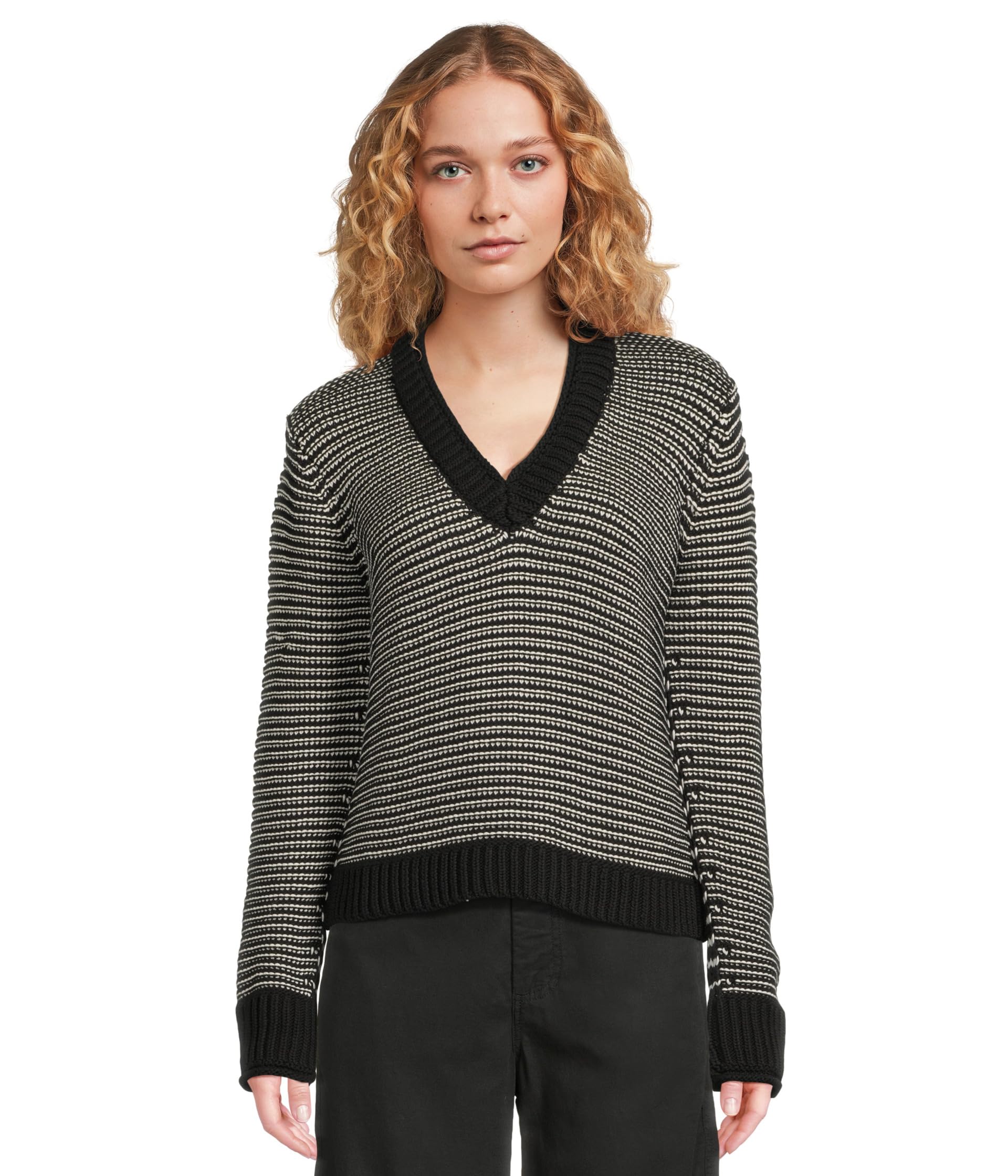 Linda V-neck Pullover