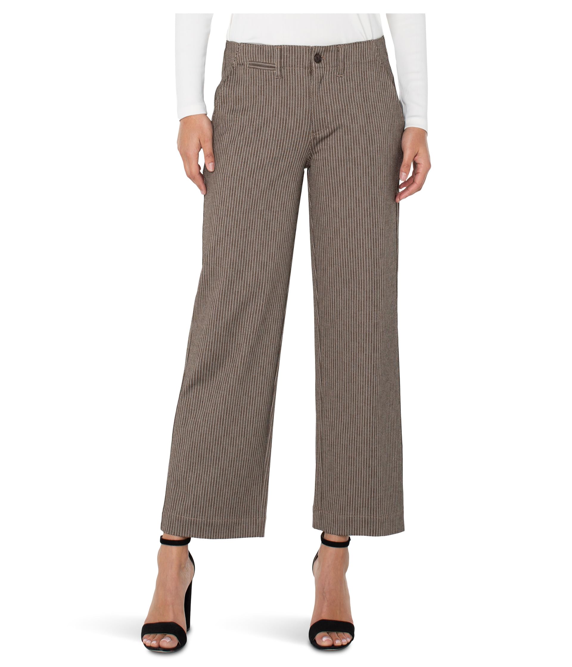 Petite Mid-rise Wide Leg Crop Trouser W/ Flap Pockets 25" Inseam