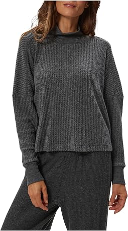 Длинный рукав Wynn Mock Neck