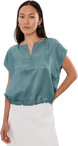 Petite Lightweight Satin Shimmer Square Top