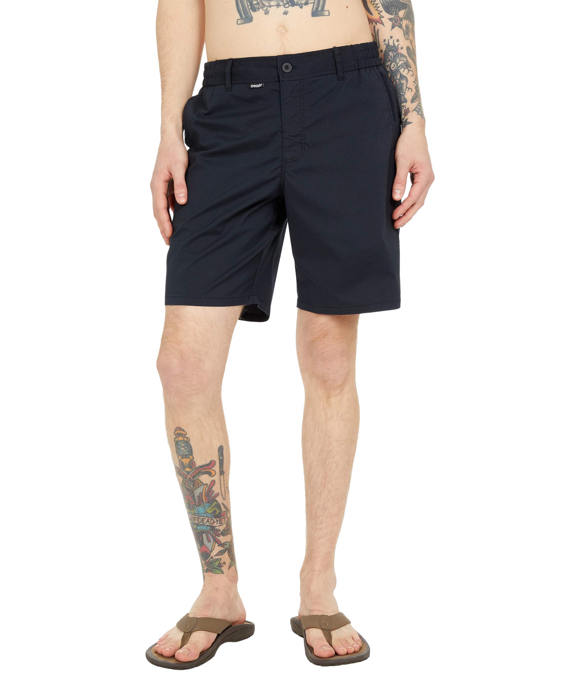 In The Moment 19" Hybrid Shorts