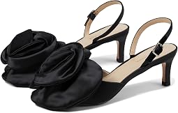 Uzma Sandal