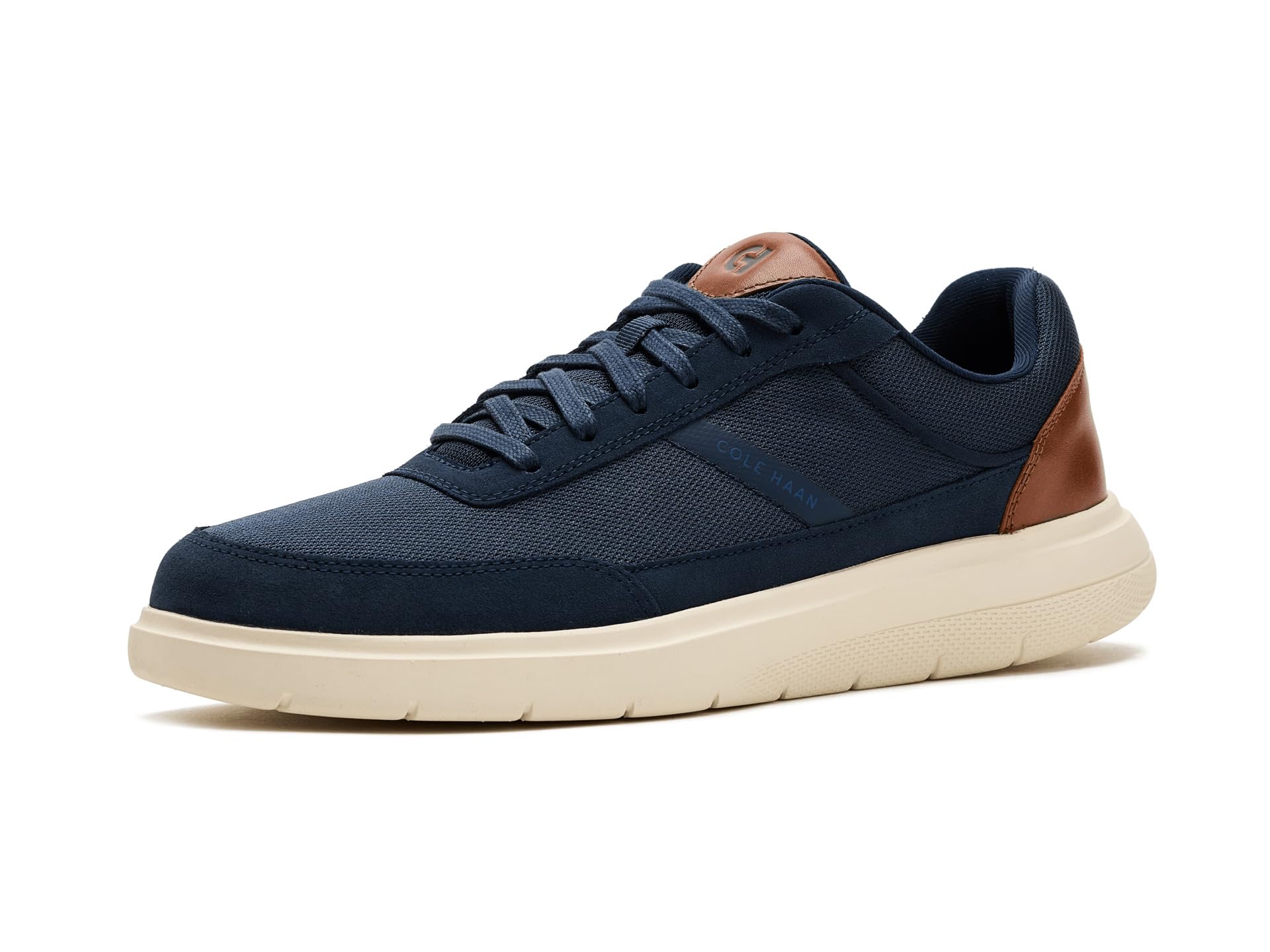 Grand+ Stridion