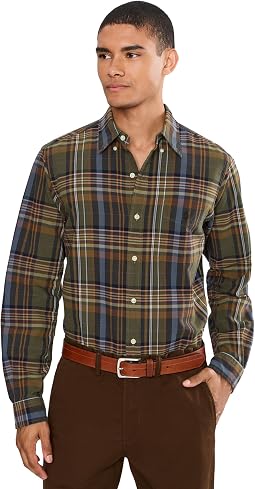 Classic Fit Plaid Oxford Shirt