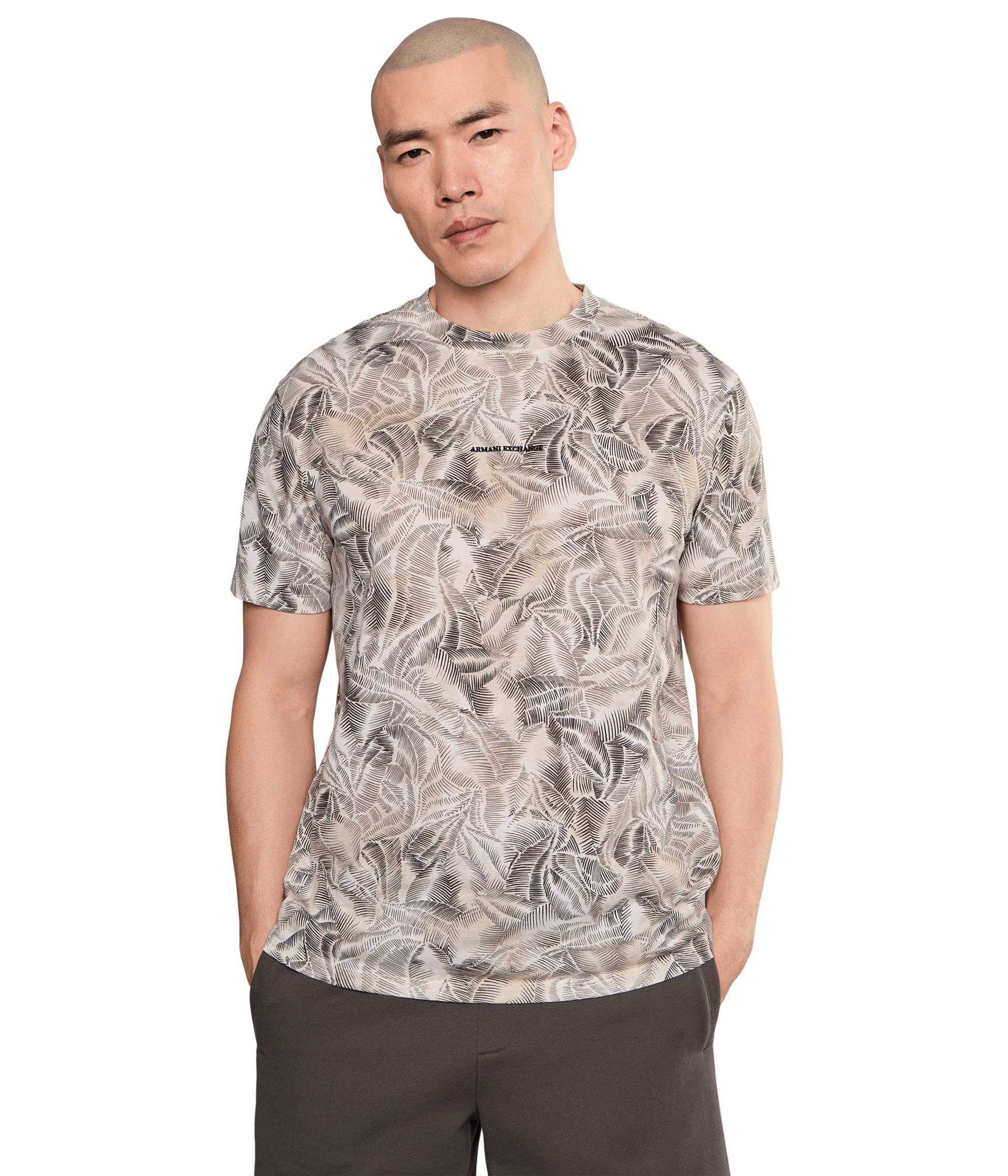 Armani Exchange футболка Leaf Allover