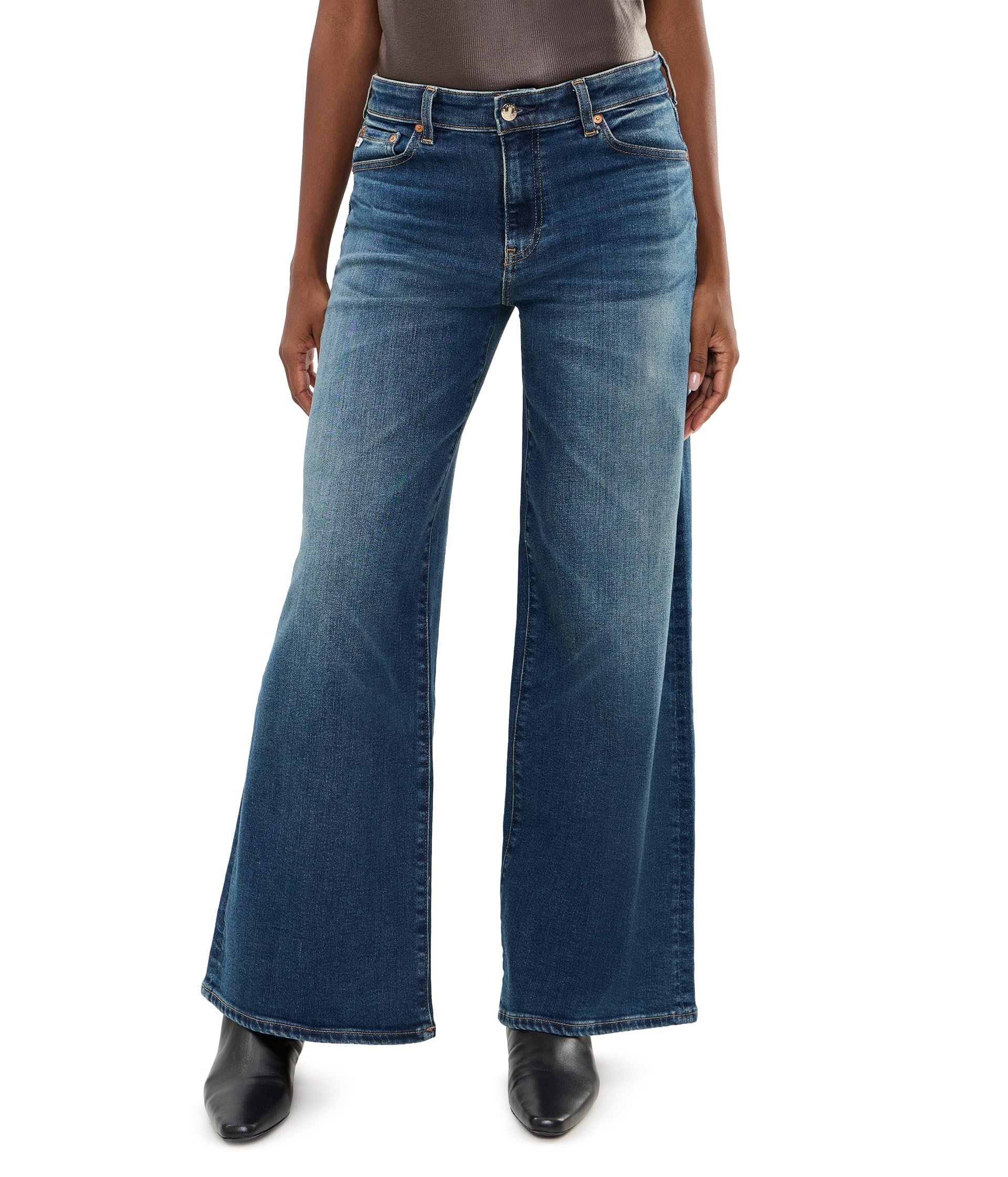 Saige Wide Leg Mid-Rise Fit
