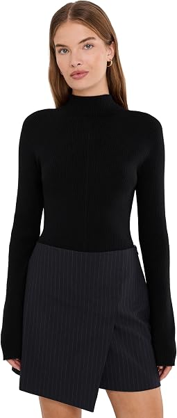 Свитер с длинным рукавом и воротником-гольф