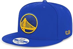 Бейсболка с логотипом НБА и козырьком-snapback
