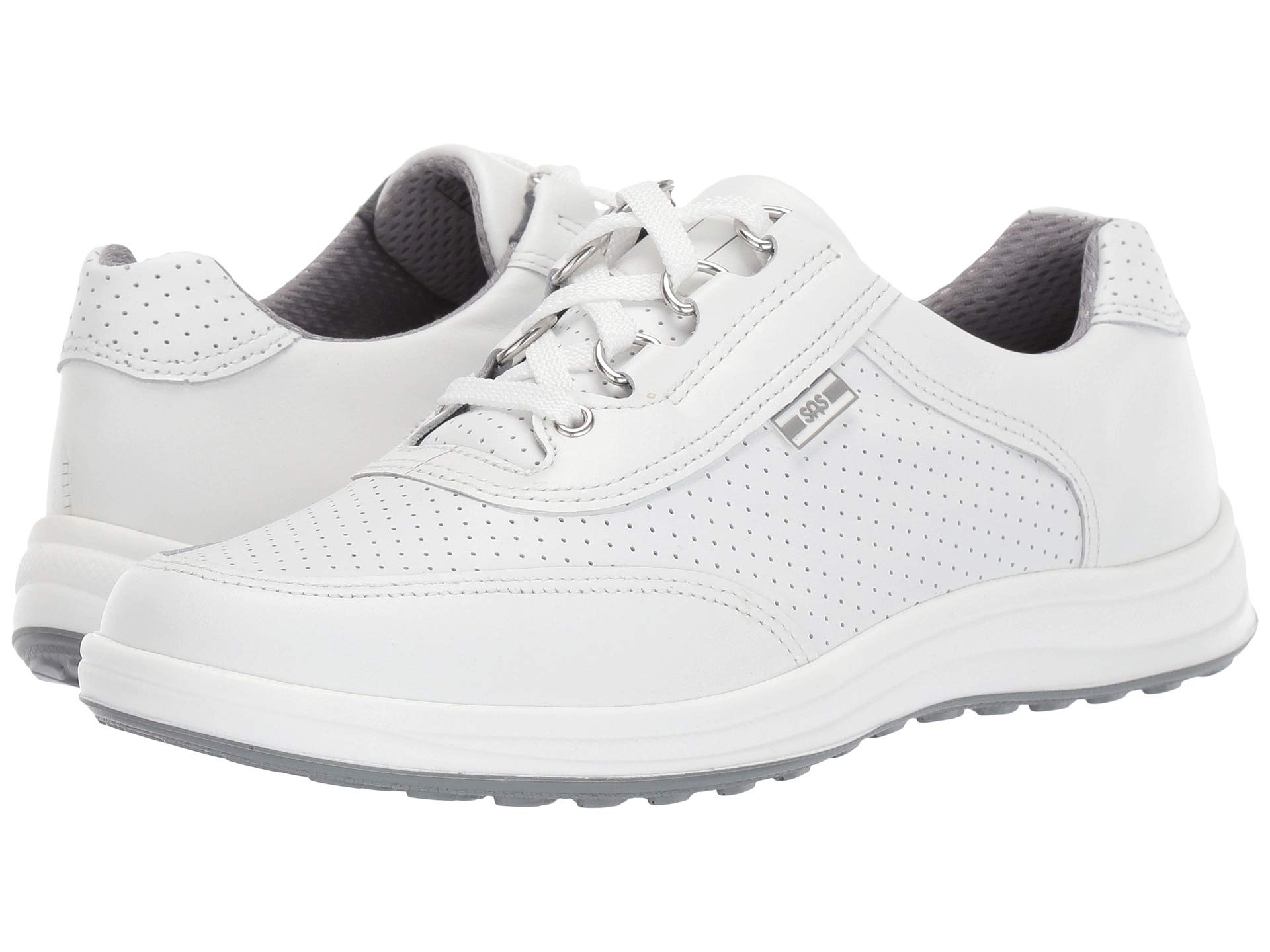 Удобные кроссовки на шнуровке Sporty Lux