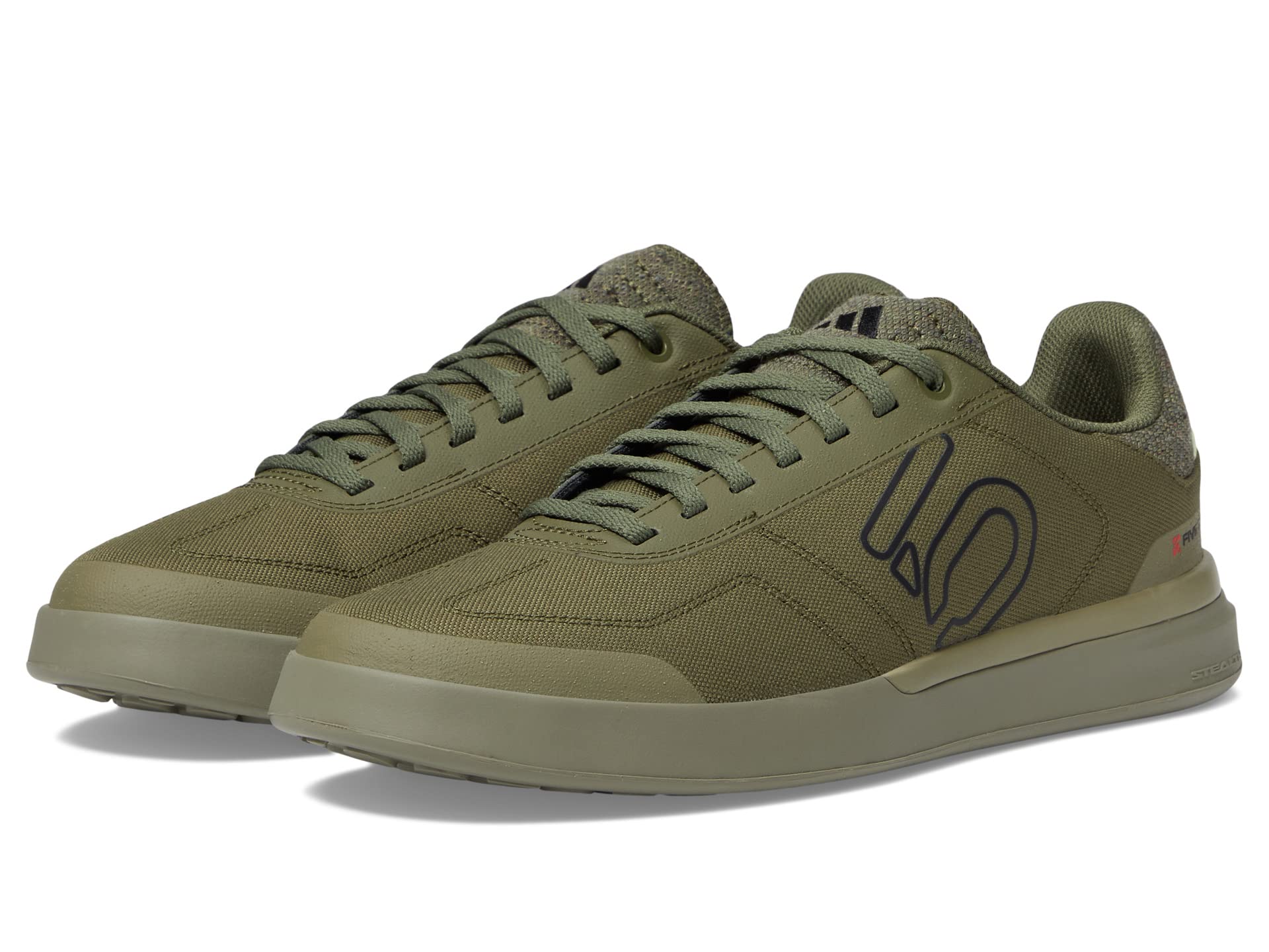 Sleuth DLX Canvas