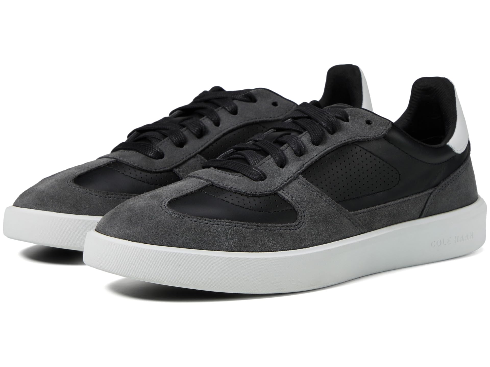 Grand Crosscourt Modern Turf Sneaker