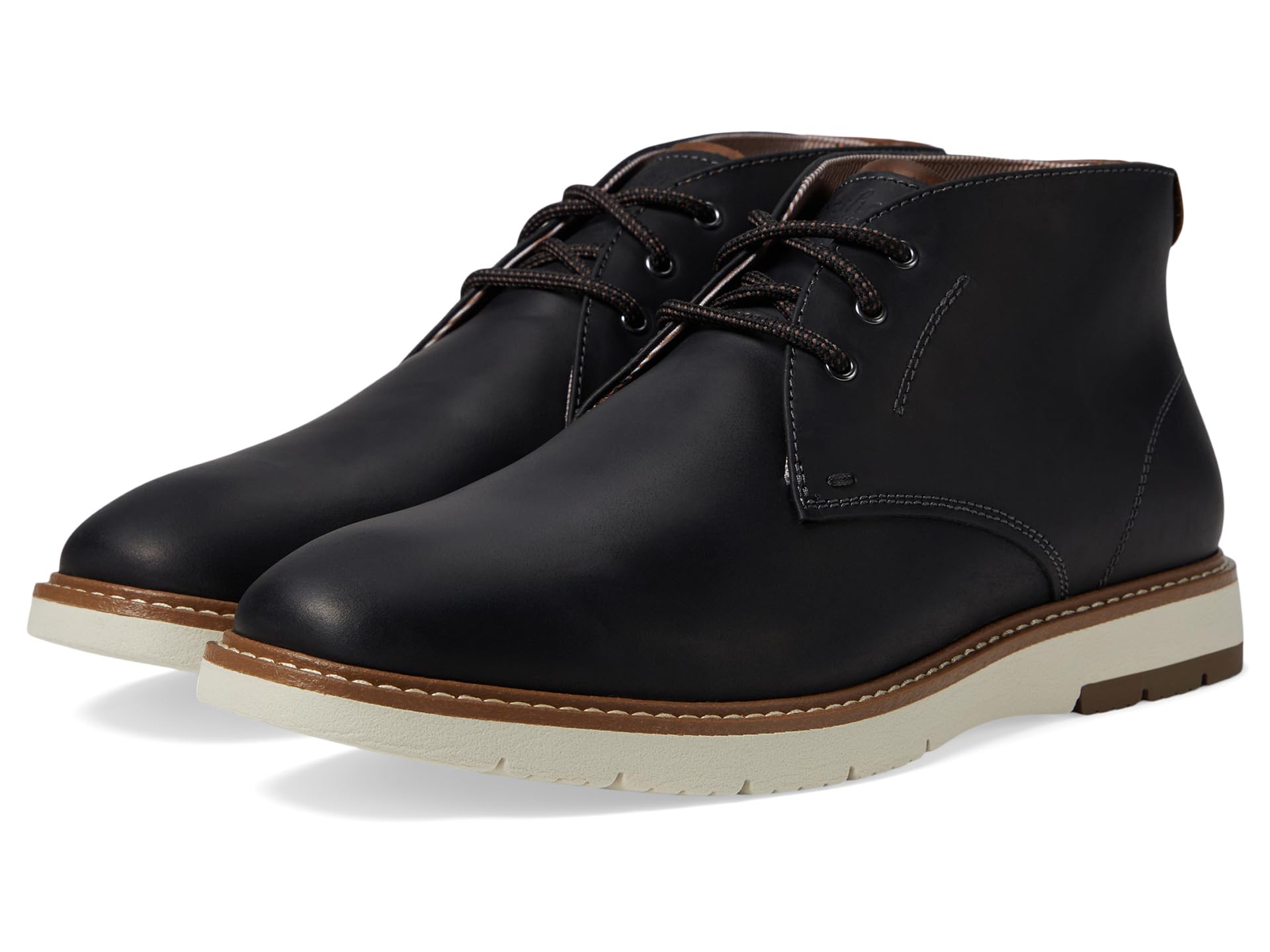 Vibe Plain Toe Chukka