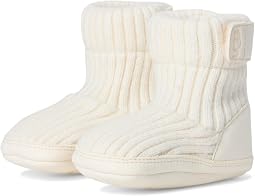 Skylar And UGG Beanie (Infant)