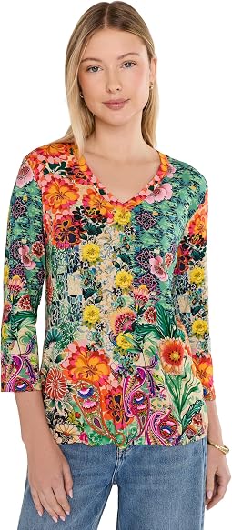 The Janie Favorite 3/4 Sleeve V-Neck Tee